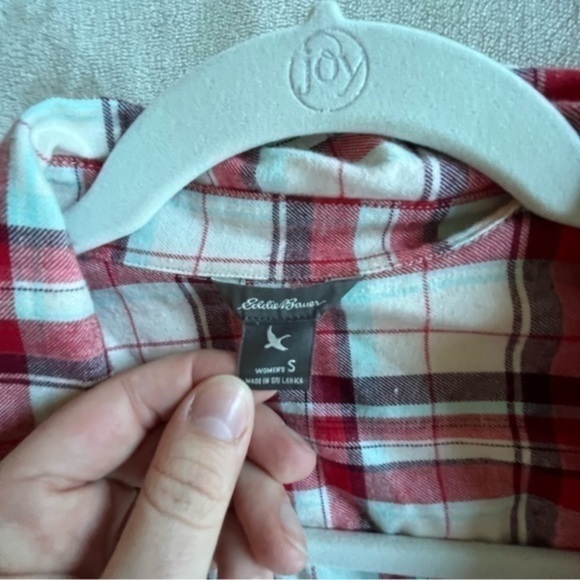 Eddie Bauer Red & White Flannel Button Down Shirt - Picture 4 of 4